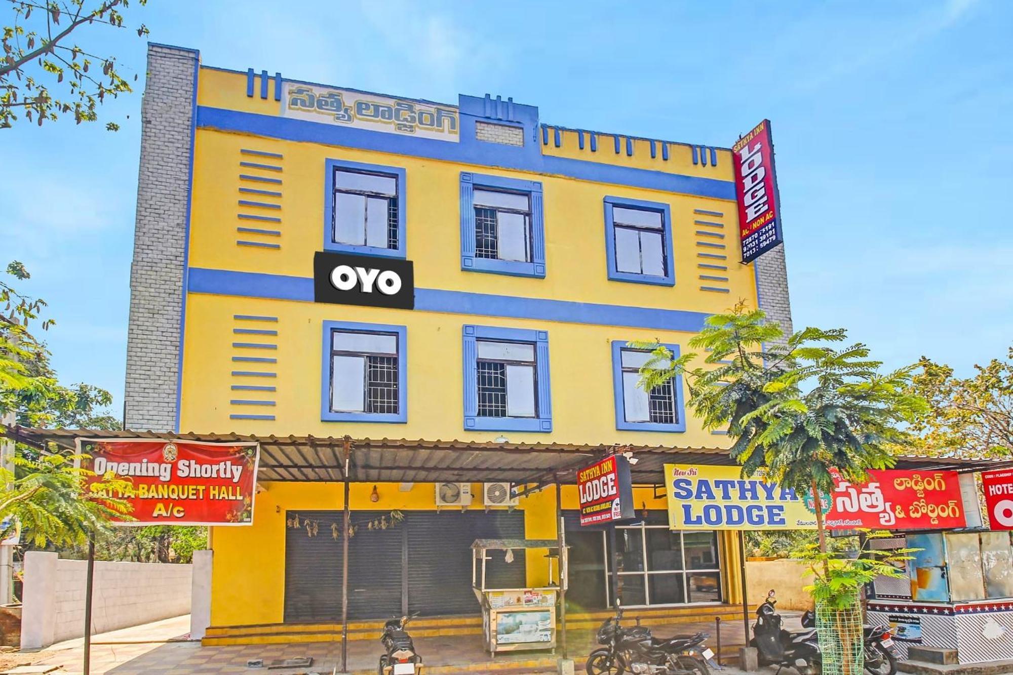 Hotel O Satya Inn Karimnagar Exterior foto