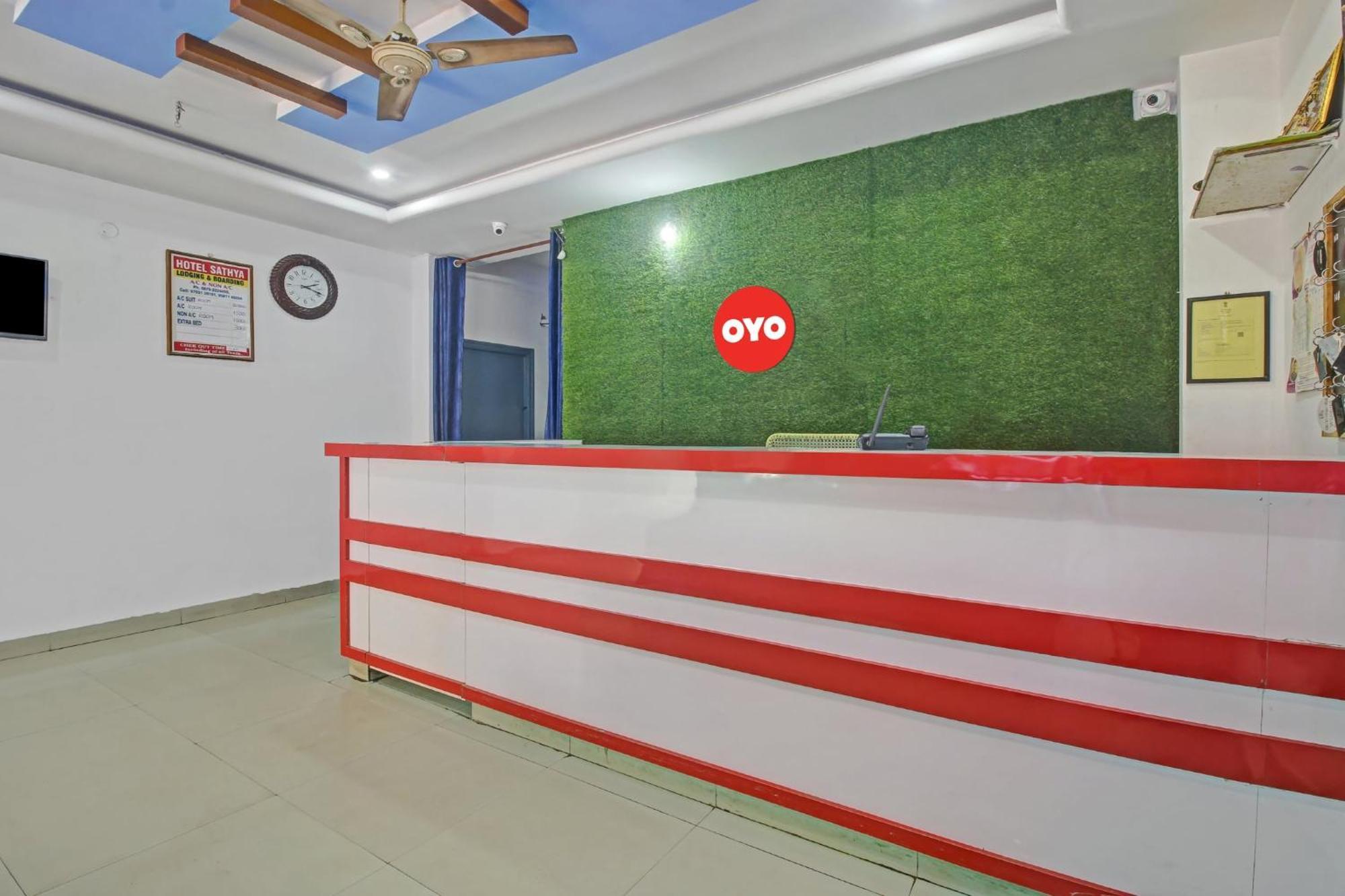 Hotel O Satya Inn Karimnagar Exterior foto